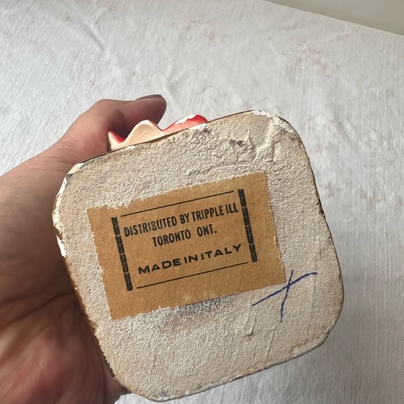 Vintage Religious Figurine with Red and Gold Accents - Picture 7 of 13